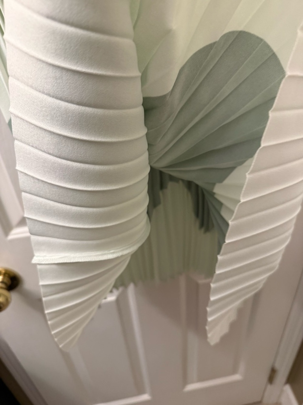 Marimekko Pleated Wave-Pattern Midi Skirt in Sage and White - Picture 8 of 9